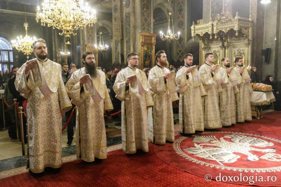 Sărbătoarea Sfântului Ierarh Iosif cel Milostiv la Catedrala Mitropolitană / Foto: pr. Silviu Cluci